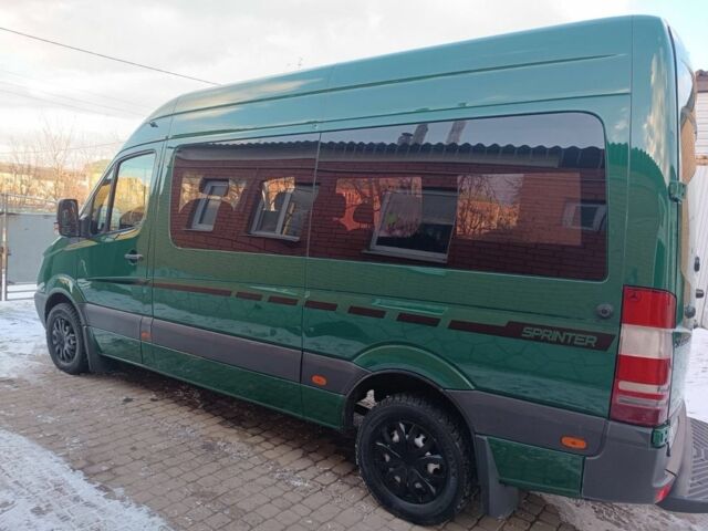 Зеленый Мерседес Sprinter, объемом двигателя 3 л и пробегом 160 тыс. км за 17300 $, фото 6 на Automoto.ua