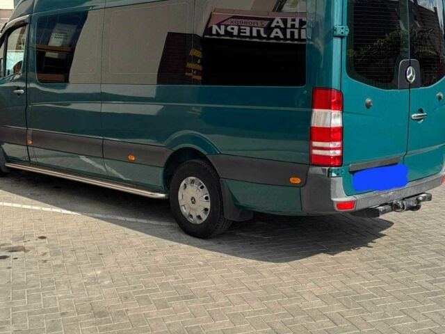 Зеленый Мерседес Sprinter, объемом двигателя 2.2 л и пробегом 380 тыс. км за 20500 $, фото 5 на Automoto.ua