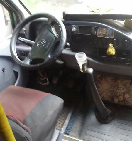 Зелений Мерседес Sprinter, об'ємом двигуна 2.3 л та пробігом 300 тис. км за 2700 $, фото 2 на Automoto.ua