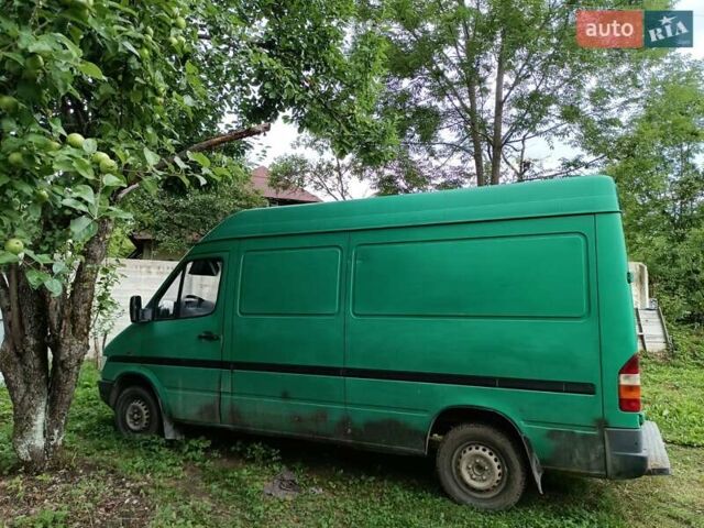 Зеленый Мерседес Sprinter, объемом двигателя 2.3 л и пробегом 600 тыс. км за 3500 $, фото 6 на Automoto.ua