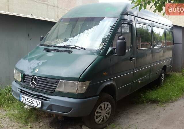Зелений Мерседес Sprinter, об'ємом двигуна 2.3 л та пробігом 300 тис. км за 2700 $, фото 8 на Automoto.ua