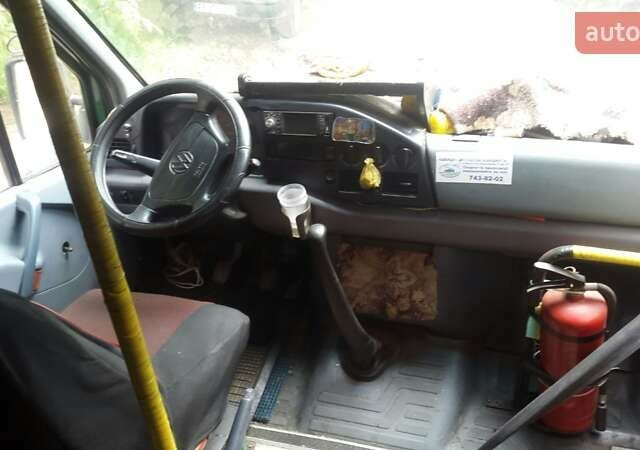 Зелений Мерседес Sprinter, об'ємом двигуна 2.3 л та пробігом 300 тис. км за 2700 $, фото 10 на Automoto.ua
