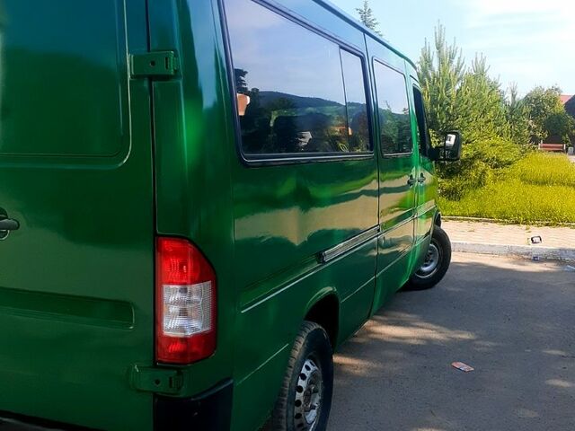 Зелений Мерседес Sprinter, об'ємом двигуна 2.9 л та пробігом 600 тис. км за 6200 $, фото 3 на Automoto.ua