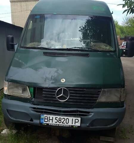 Зелений Мерседес Sprinter, об'ємом двигуна 2.3 л та пробігом 300 тис. км за 2700 $, фото 13 на Automoto.ua