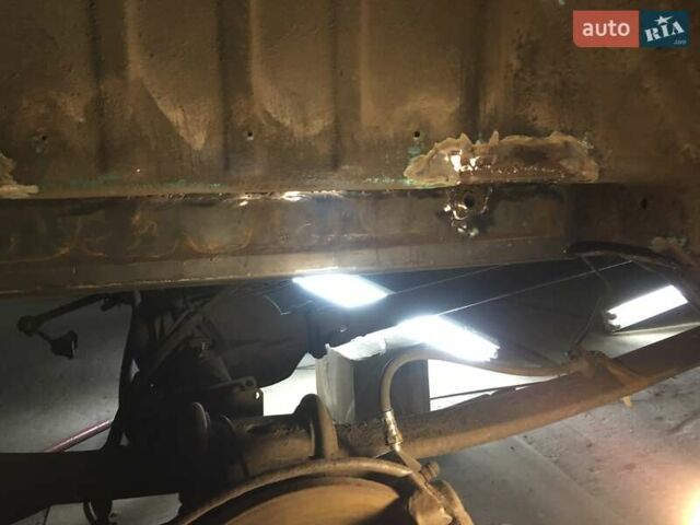 Зеленый Мерседес Sprinter, объемом двигателя 2.9 л и пробегом 300 тыс. км за 7500 $, фото 14 на Automoto.ua
