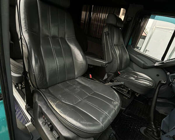 Зелений Мерседес Sprinter, об'ємом двигуна 2.9 л та пробігом 248 тис. км за 9500 $, фото 5 на Automoto.ua