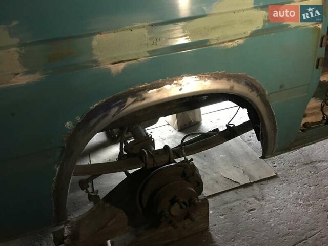 Зеленый Мерседес Sprinter, объемом двигателя 2.9 л и пробегом 300 тыс. км за 7500 $, фото 16 на Automoto.ua