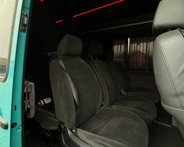 Зелений Мерседес Sprinter, об'ємом двигуна 2.9 л та пробігом 248 тис. км за 9500 $, фото 7 на Automoto.ua