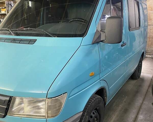 Зеленый Мерседес Sprinter, объемом двигателя 2.9 л и пробегом 300 тыс. км за 7500 $, фото 2 на Automoto.ua