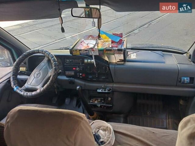 Зелений Мерседес Sprinter, об'ємом двигуна 3 л та пробігом 3 тис. км за 4500 $, фото 3 на Automoto.ua