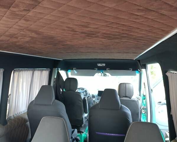 Зелений Мерседес Sprinter, об'ємом двигуна 2.1 л та пробігом 324 тис. км за 12200 $, фото 13 на Automoto.ua