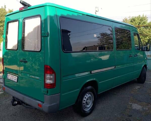 Зелений Мерседес Sprinter, об'ємом двигуна 2.1 л та пробігом 324 тис. км за 12200 $, фото 3 на Automoto.ua