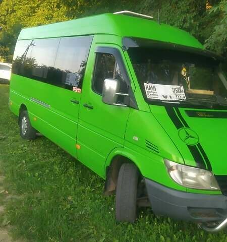 Зеленый Мерседес Sprinter, объемом двигателя 2.15 л и пробегом 400 тыс. км за 8900 $, фото 10 на Automoto.ua