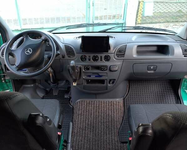 Зелений Мерседес Sprinter, об'ємом двигуна 2.1 л та пробігом 324 тис. км за 12200 $, фото 10 на Automoto.ua