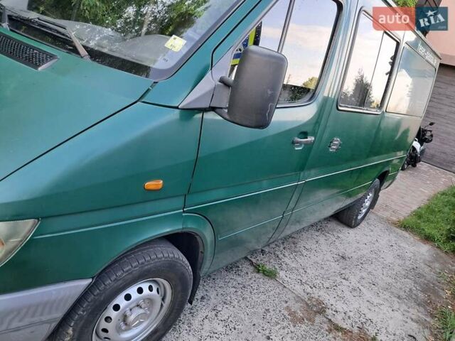 Зеленый Мерседес Sprinter, объемом двигателя 0 л и пробегом 544 тыс. км за 9000 $, фото 4 на Automoto.ua