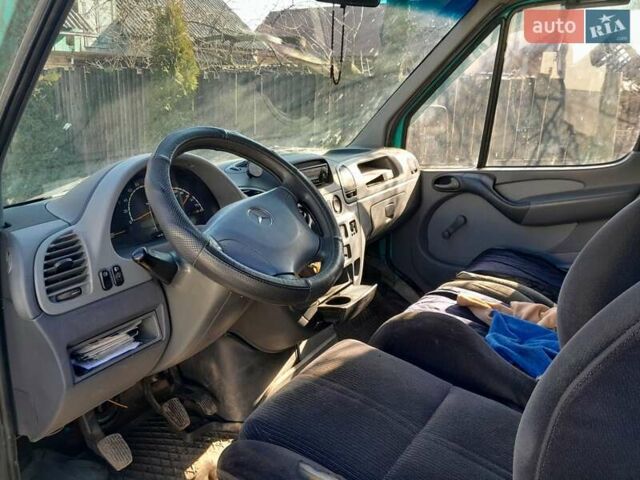 Зеленый Мерседес Sprinter, объемом двигателя 2.1 л и пробегом 547 тыс. км за 5300 $, фото 4 на Automoto.ua