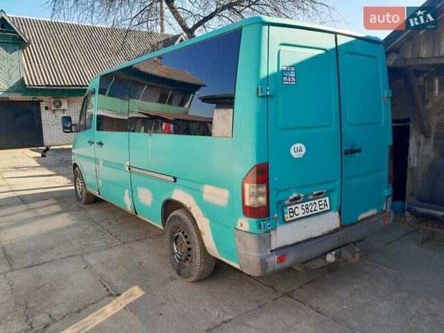 Зеленый Мерседес Sprinter, объемом двигателя 2.1 л и пробегом 547 тыс. км за 5300 $, фото 6 на Automoto.ua