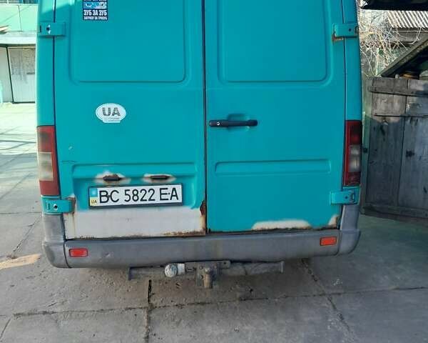 Зеленый Мерседес Sprinter, объемом двигателя 2.1 л и пробегом 547 тыс. км за 5300 $, фото 1 на Automoto.ua