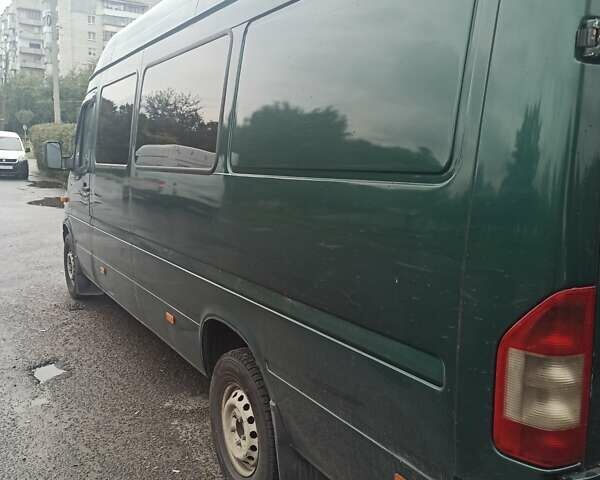 Зелений Мерседес Sprinter, об'ємом двигуна 2.7 л та пробігом 999 тис. км за 9000 $, фото 8 на Automoto.ua