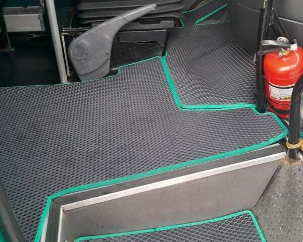 Зеленый Мерседес Sprinter, объемом двигателя 2.15 л и пробегом 765 тыс. км за 7000 $, фото 28 на Automoto.ua