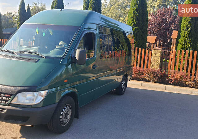 Зелений Мерседес Sprinter, об'ємом двигуна 2.2 л та пробігом 580 тис. км за 8500 $, фото 1 на Automoto.ua