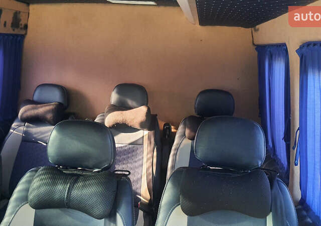 Зелений Мерседес Sprinter, об'ємом двигуна 2.2 л та пробігом 580 тис. км за 8500 $, фото 16 на Automoto.ua
