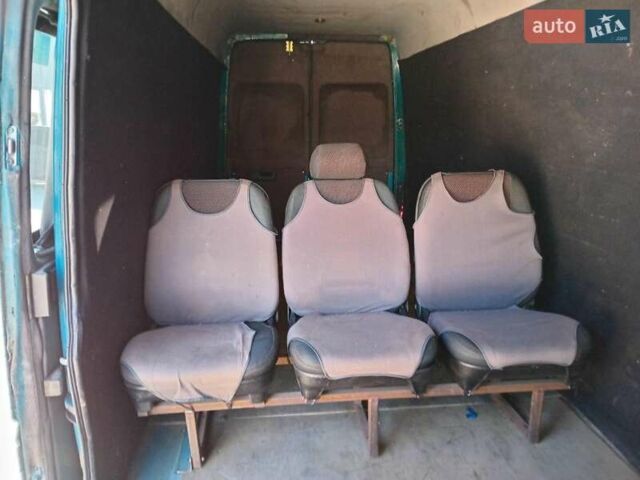 Зеленый Мерседес Sprinter, объемом двигателя 2.2 л и пробегом 730 тыс. км за 11090 $, фото 16 на Automoto.ua