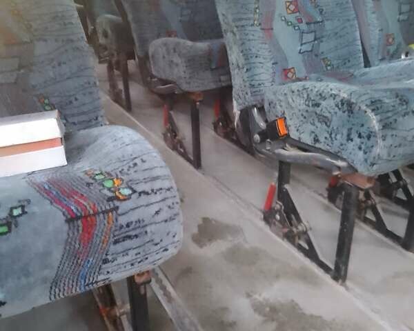 Зеленый Мерседес Sprinter, объемом двигателя 2.7 л и пробегом 900 тыс. км за 6500 $, фото 18 на Automoto.ua
