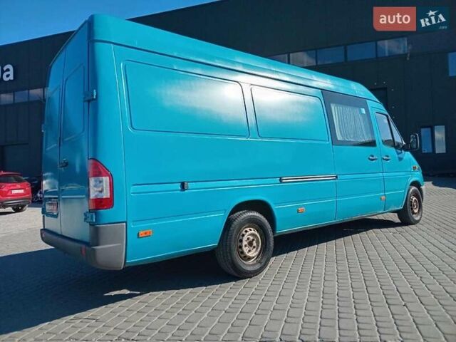 Зеленый Мерседес Sprinter, объемом двигателя 2.2 л и пробегом 730 тыс. км за 11090 $, фото 3 на Automoto.ua