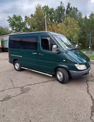 Зелений Мерседес Sprinter, об'ємом двигуна 2.69 л та пробігом 640 тис. км за 7800 $, фото 4 на Automoto.ua