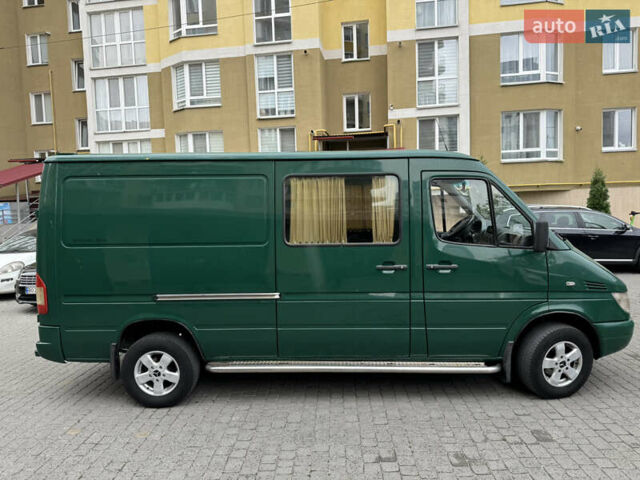 Зеленый Мерседес Sprinter, объемом двигателя 2.7 л и пробегом 600 тыс. км за 10200 $, фото 8 на Automoto.ua