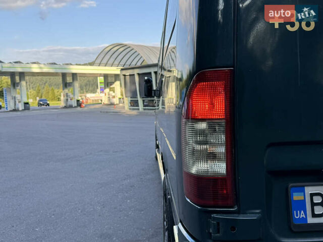 Зелений Мерседес Sprinter, об'ємом двигуна 2.7 л та пробігом 370 тис. км за 10800 $, фото 30 на Automoto.ua