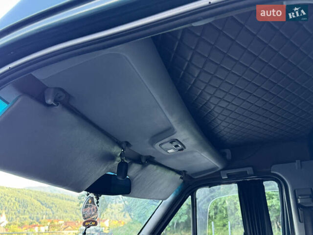 Зелений Мерседес Sprinter, об'ємом двигуна 2.7 л та пробігом 370 тис. км за 10800 $, фото 17 на Automoto.ua