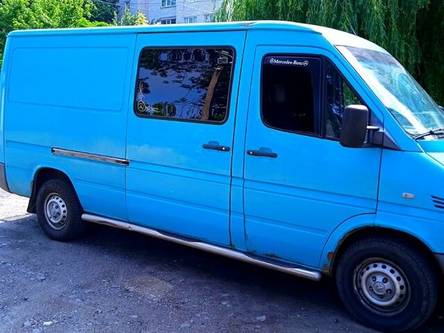 Зелений Мерседес Sprinter, об'ємом двигуна 2.1 л та пробігом 641 тис. км за 7000 $, фото 1 на Automoto.ua