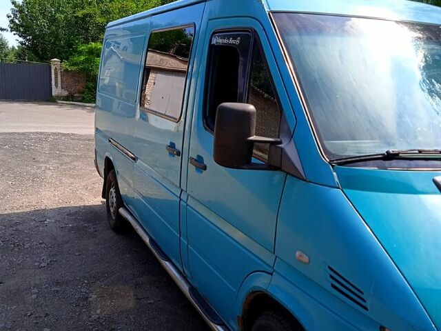 Зелений Мерседес Sprinter, об'ємом двигуна 2.1 л та пробігом 641 тис. км за 7000 $, фото 3 на Automoto.ua