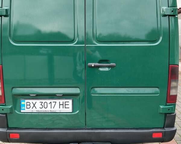 Зеленый Мерседес Sprinter, объемом двигателя 2.1 л и пробегом 750 тыс. км за 9700 $, фото 13 на Automoto.ua
