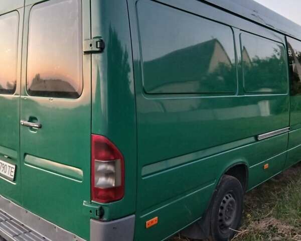 Зелений Мерседес Sprinter, об'ємом двигуна 2.2 л та пробігом 700 тис. км за 9000 $, фото 3 на Automoto.ua