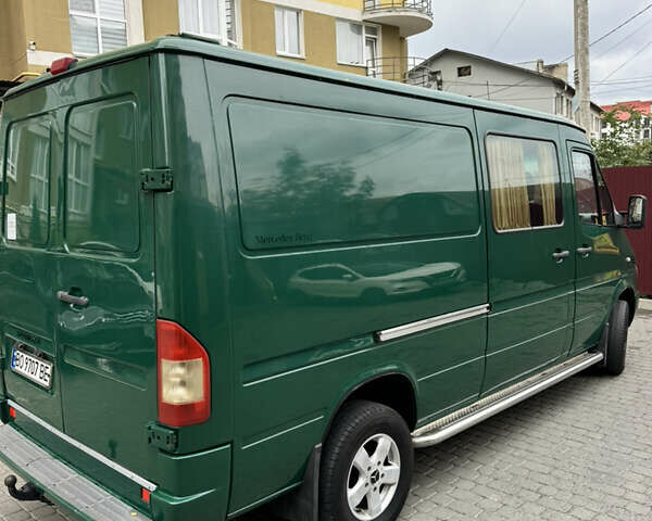 Зеленый Мерседес Sprinter, объемом двигателя 2.7 л и пробегом 600 тыс. км за 10200 $, фото 6 на Automoto.ua