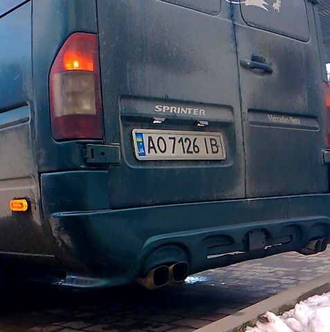 Зелений Мерседес Sprinter, об'ємом двигуна 2.1 л та пробігом 700 тис. км за 9500 $, фото 2 на Automoto.ua