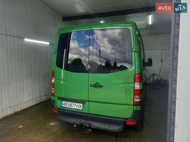 Зелений Мерседес Sprinter, об'ємом двигуна 2.2 л та пробігом 417 тис. км за 10000 $, фото 5 на Automoto.ua