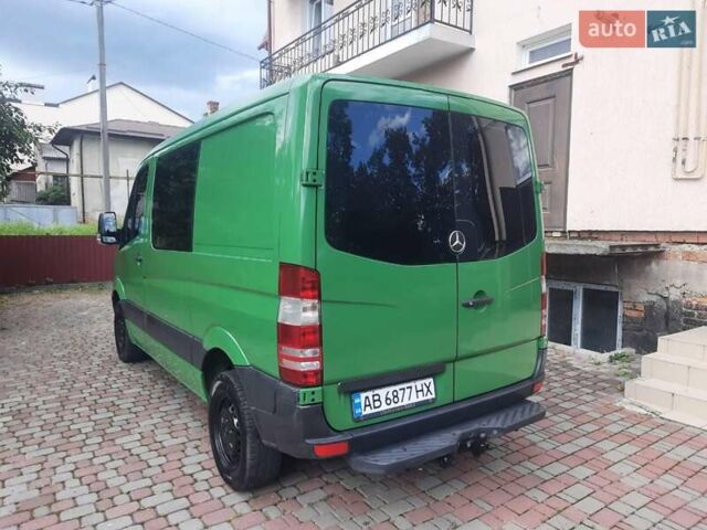 Зеленый Мерседес Sprinter, объемом двигателя 2.15 л и пробегом 418 тыс. км за 10000 $, фото 1 на Automoto.ua