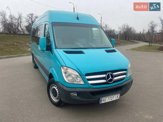 Зеленый Мерседес Sprinter, объемом двигателя 3 л и пробегом 845 тыс. км за 23900 $, фото 8 на Automoto.ua