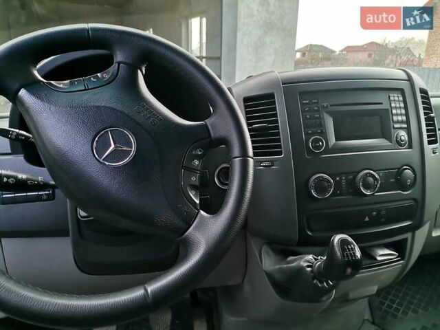Зеленый Мерседес Sprinter, объемом двигателя 3 л и пробегом 450 тыс. км за 13700 $, фото 7 на Automoto.ua