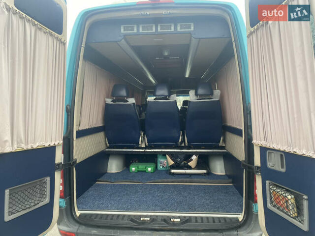 Зеленый Мерседес Sprinter, объемом двигателя 2.99 л и пробегом 600 тыс. км за 19999 $, фото 9 на Automoto.ua