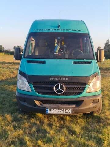 Зелений Мерседес Sprinter, об'ємом двигуна 2.1 л та пробігом 680 тис. км за 14000 $, фото 6 на Automoto.ua