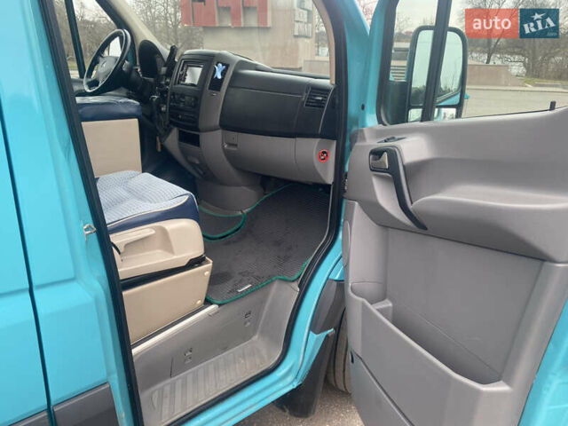 Зеленый Мерседес Sprinter, объемом двигателя 2.99 л и пробегом 600 тыс. км за 19999 $, фото 11 на Automoto.ua