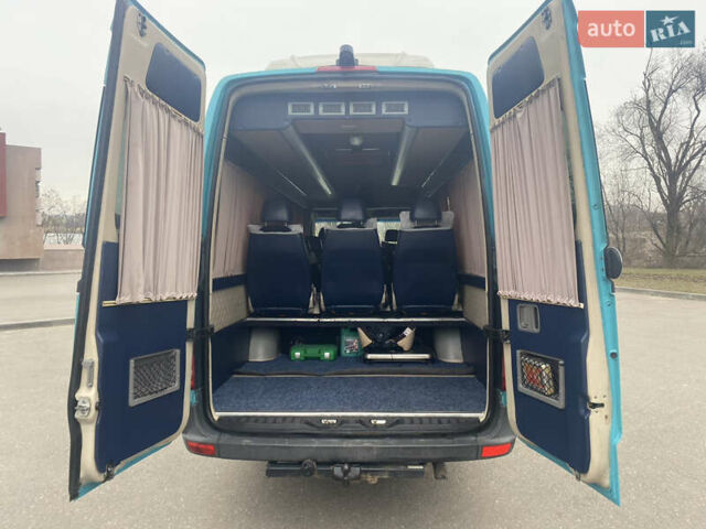 Зеленый Мерседес Sprinter, объемом двигателя 2.99 л и пробегом 600 тыс. км за 19999 $, фото 8 на Automoto.ua