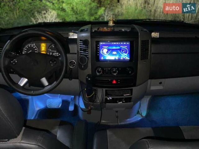 Зеленый Мерседес Sprinter, объемом двигателя 2.14 л и пробегом 150 тыс. км за 18900 $, фото 8 на Automoto.ua