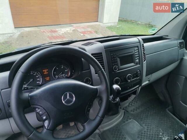 Зеленый Мерседес Sprinter, объемом двигателя 3 л и пробегом 450 тыс. км за 13700 $, фото 6 на Automoto.ua