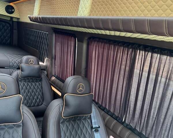 Зеленый Мерседес Sprinter, объемом двигателя 2.2 л и пробегом 400 тыс. км за 20500 $, фото 21 на Automoto.ua
